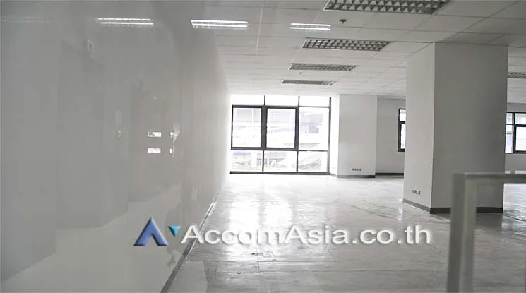 unit Office space For Rent in Charoen Nakhon, Bangkok  near BTS Krung Thon Buri (AA13896)